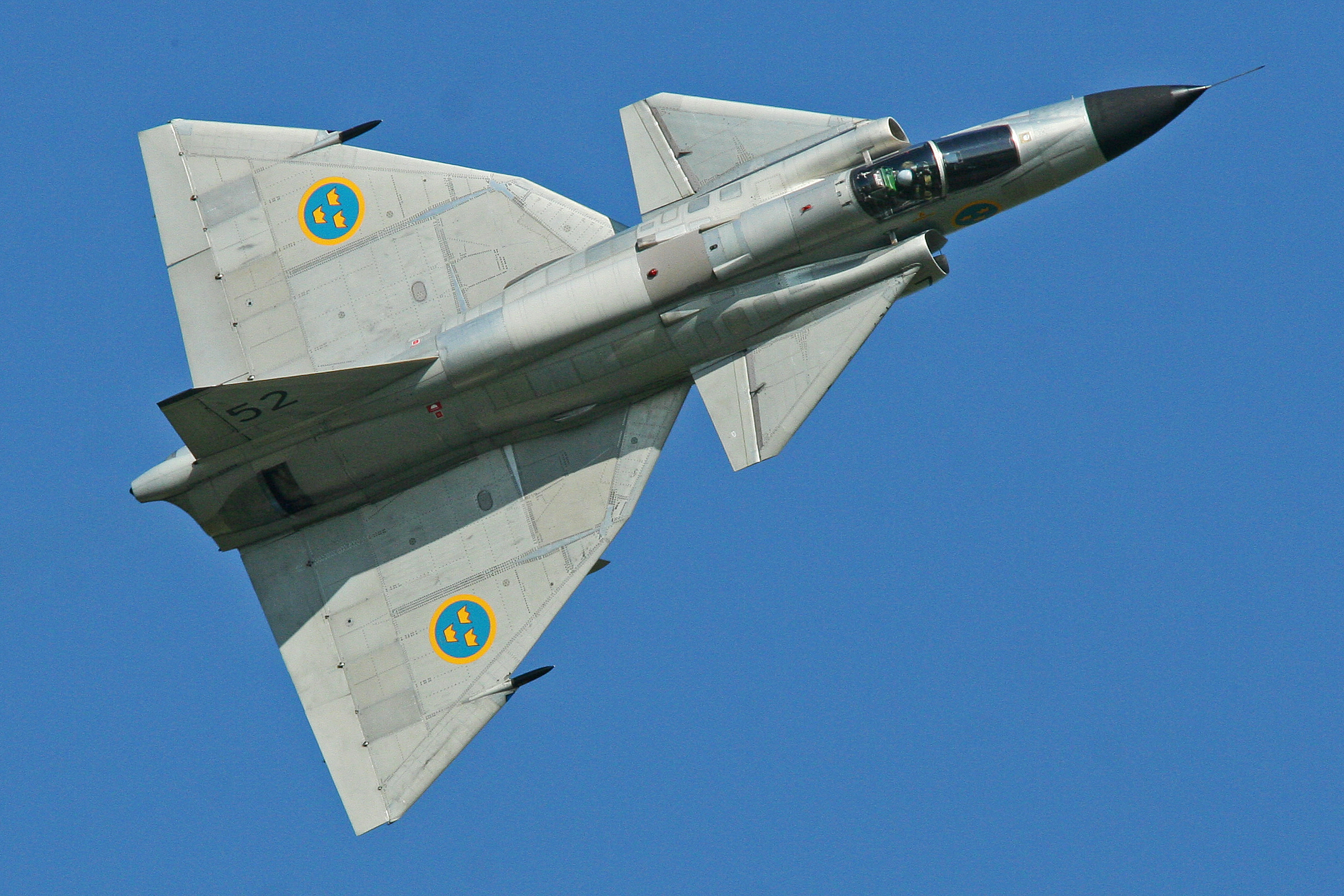 The Fighter Jet That Could Back Up: The Saab 37 Viggen